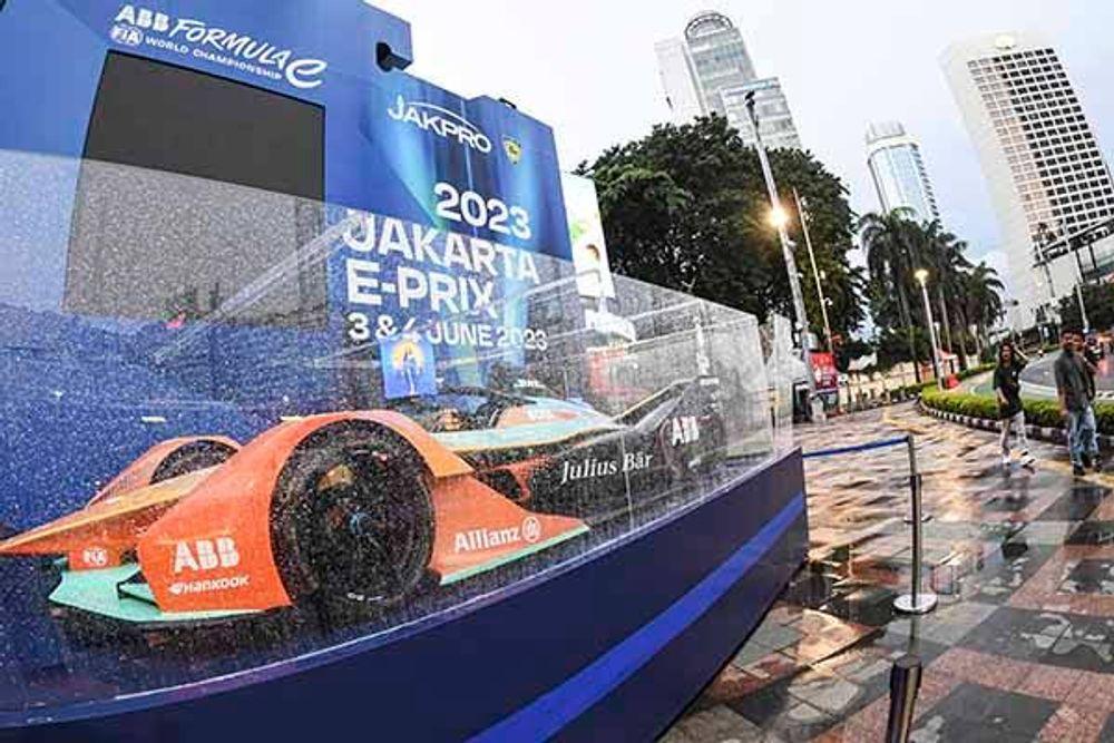 https://mobilku.s3.ap-southeast-3.amazonaws.com/news/1000/3161844e-6b36-4abf-a7c9-8593563a96b8.jpeg