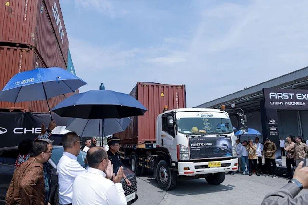 https://mobilku.s3.ap-southeast-3.amazonaws.com/news/1000/466181ae-01e9-401d-b39b-37d60b33203e.jpeg