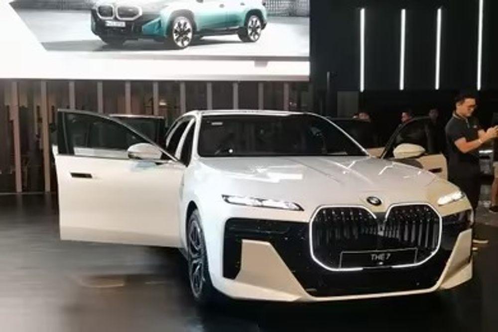 https://mobilku.s3.ap-southeast-3.amazonaws.com/news/1000/466c0ec6-f644-4fe6-b757-067416677e21.jpeg