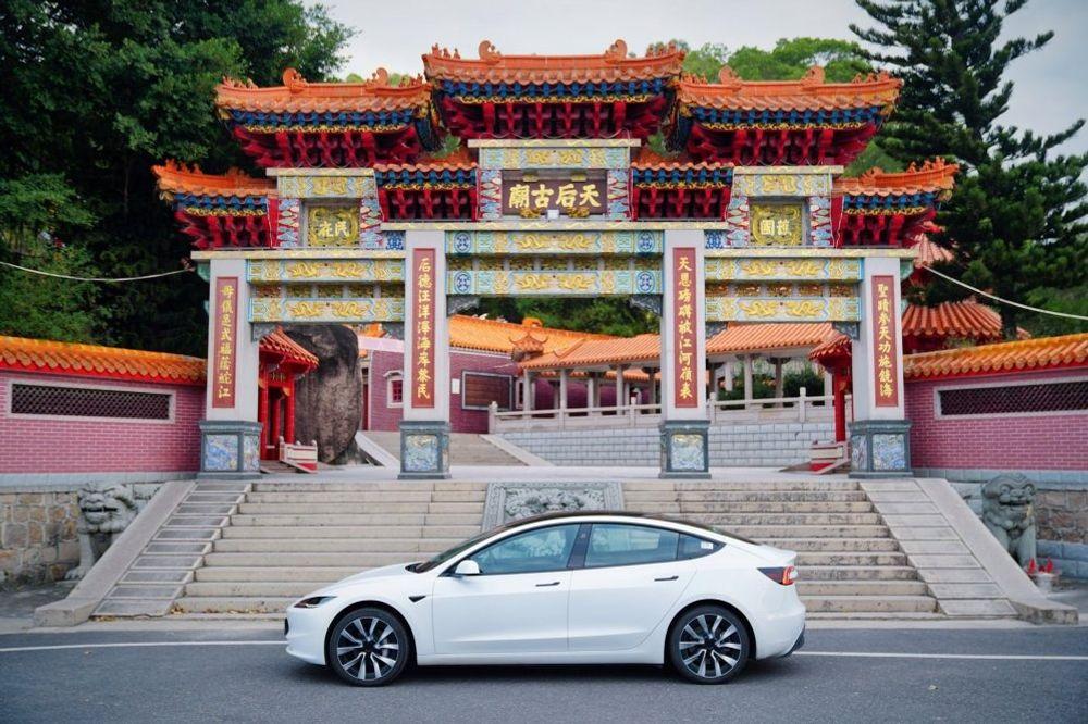 https://mobilku.s3.ap-southeast-3.amazonaws.com/news/1000/4e67e992-1e3d-4a74-bf3e-2ba2489f18b7.jpeg