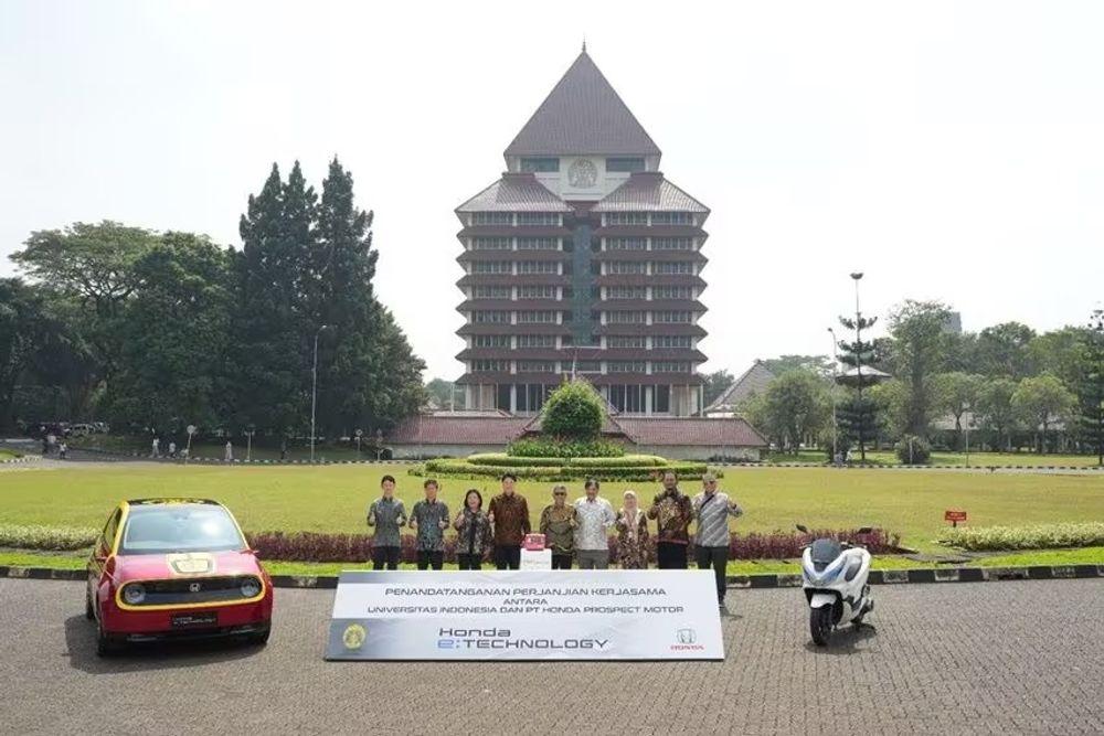 https://mobilku.s3.ap-southeast-3.amazonaws.com/news/1000/569260d3-3b59-4757-9fc6-d7a4fbd3fca5.jpeg