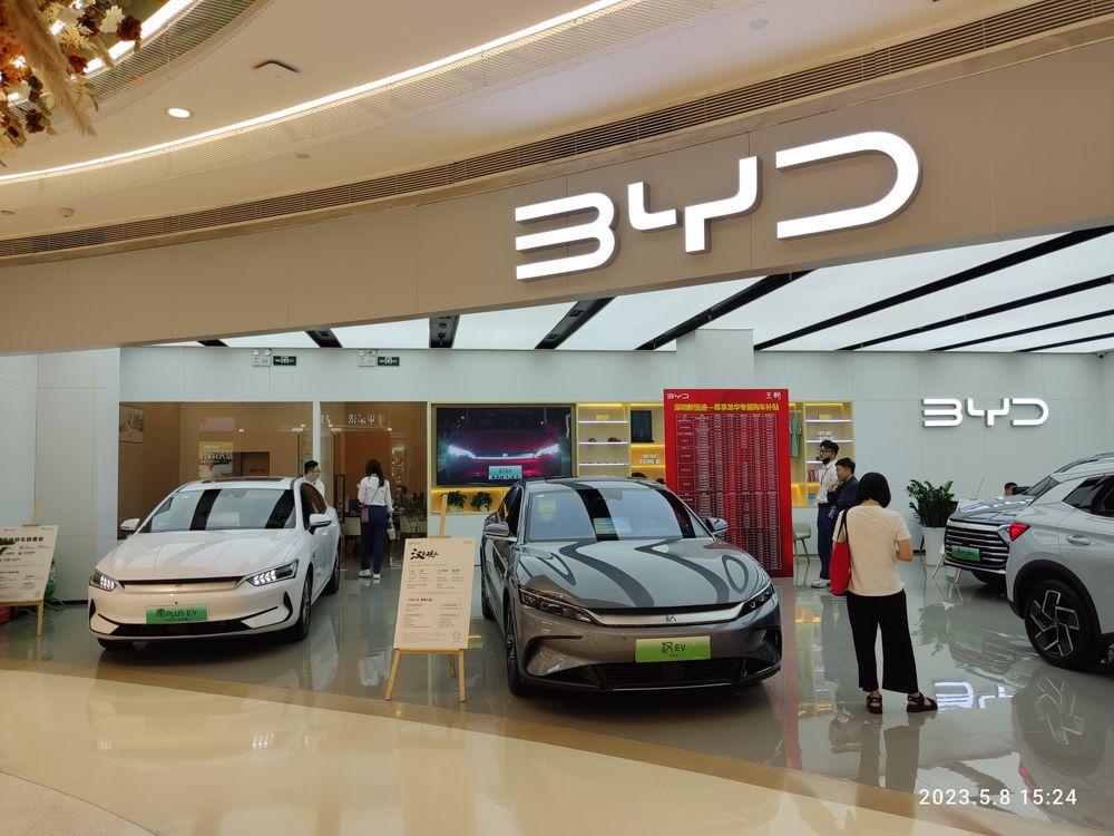 https://mobilku.s3.ap-southeast-3.amazonaws.com/news/1000/662e78f8-5225-48ac-930a-644a9a39f5ea.jpeg