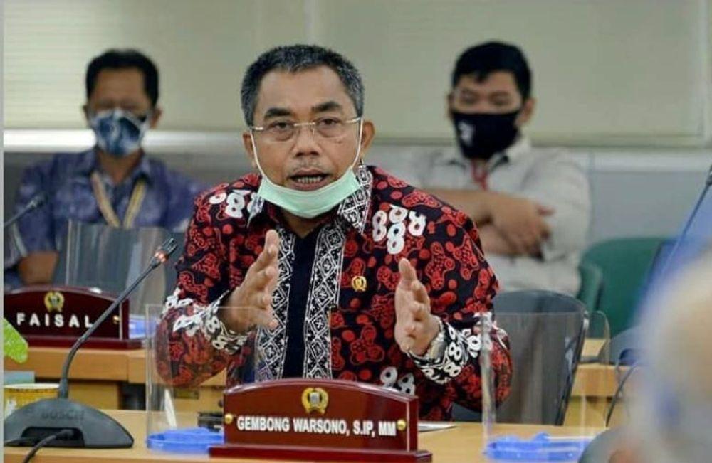 https://mobilku.s3.ap-southeast-3.amazonaws.com/news/1000/7204ffe2-d9be-4b2e-848e-0037c04ab922.jpeg