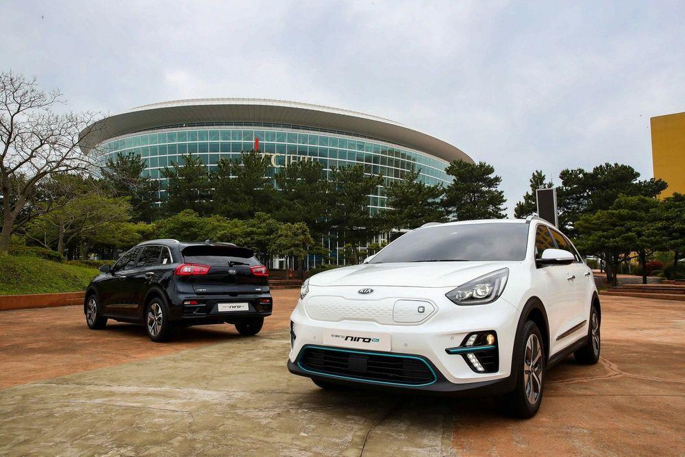https://mobilku.s3.ap-southeast-3.amazonaws.com/news/1000/8323c310-09dc-4948-a4b8-315dabaca4d7.jpg