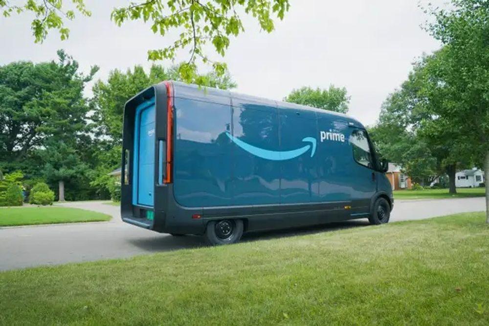 https://mobilku.s3.ap-southeast-3.amazonaws.com/news/1000/89b6137c-a032-4bf5-adb7-3207a918b522.jpeg