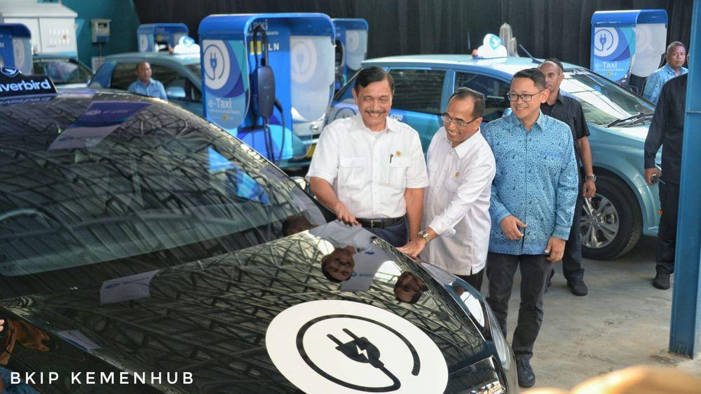 https://mobilku.s3.ap-southeast-3.amazonaws.com/news/1000/92d455b7-0b00-4413-b935-fc656f69fd91.jpeg