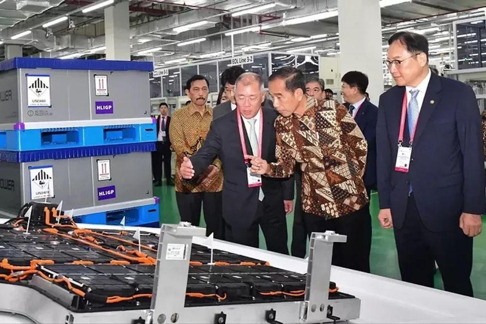 https://mobilku.s3.ap-southeast-3.amazonaws.com/news/1000/92fdbe5c-dd28-4a2c-9253-33d6d53b49b6.jpeg