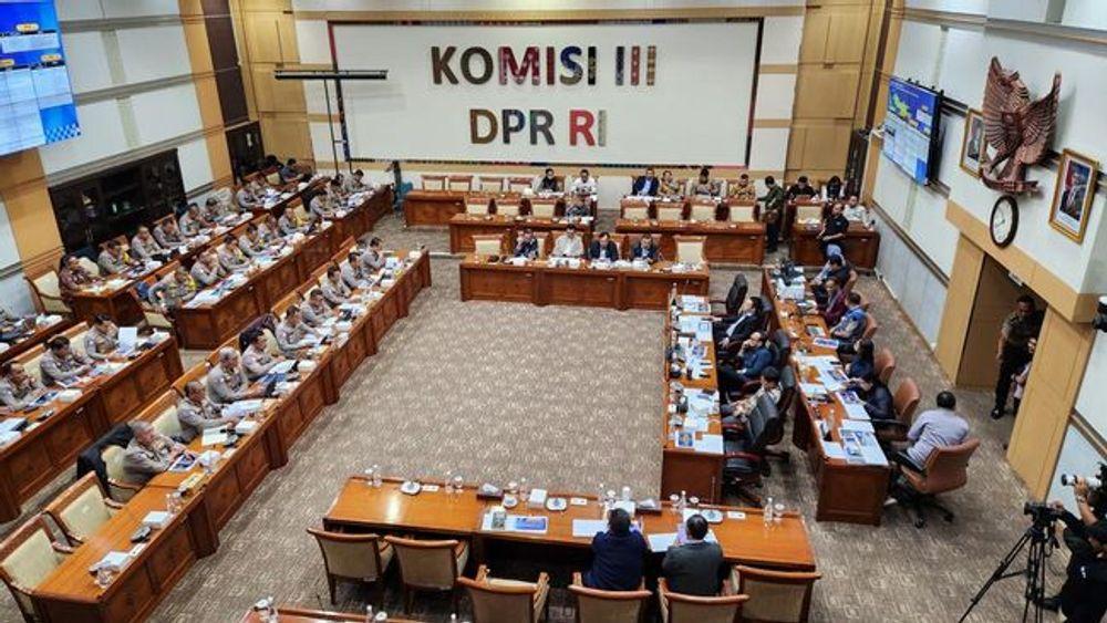 https://mobilku.s3.ap-southeast-3.amazonaws.com/news/1000/940d78a6-216a-4214-8cca-b83f0d7eac09.jpeg