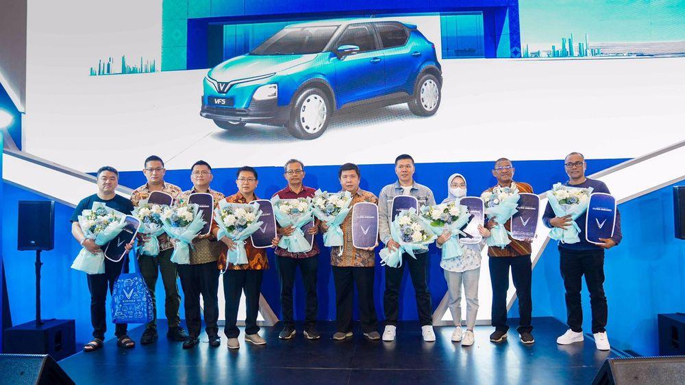 https://mobilku.s3.ap-southeast-3.amazonaws.com/news/1000/a34a3ecf-2247-4f9c-b7f2-5d1bdf293037.jpeg