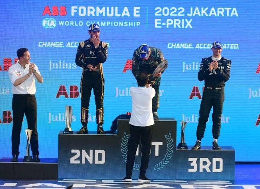 https://mobilku.s3.ap-southeast-3.amazonaws.com/news/1000/b3fcb75c-e7b5-4c7e-8da7-fd4dbf8a41ef.jpeg