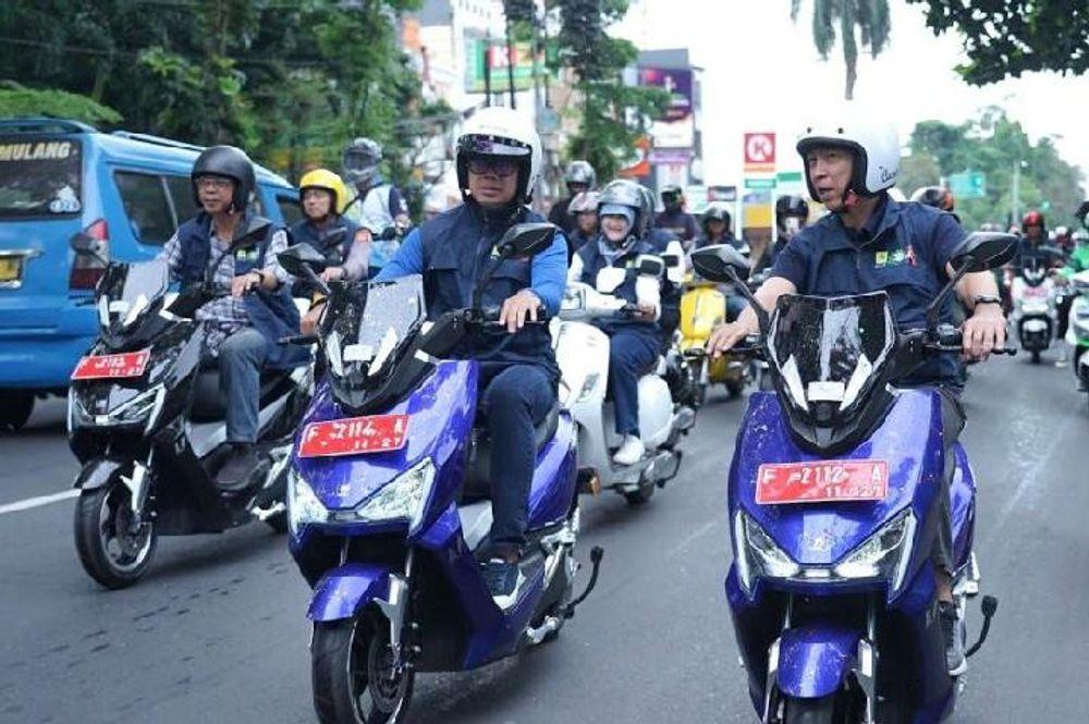 https://mobilku.s3.ap-southeast-3.amazonaws.com/news/1000/b77bf89a-0c56-4cda-81b7-389fda0bfb06.jpeg