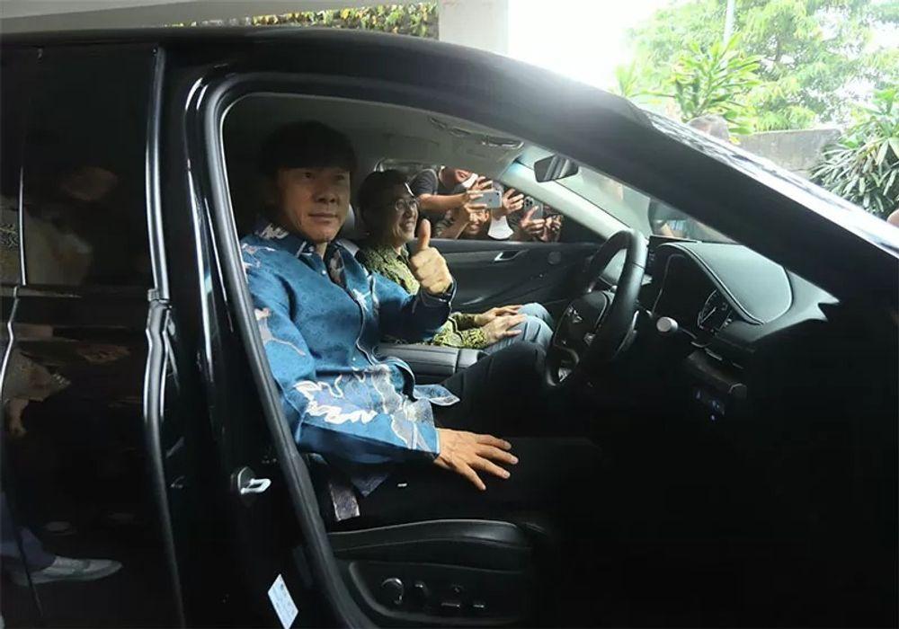 https://mobilku.s3.ap-southeast-3.amazonaws.com/news/1000/c342f6ad-50ff-4e64-b1f2-225cf622051a.jpeg