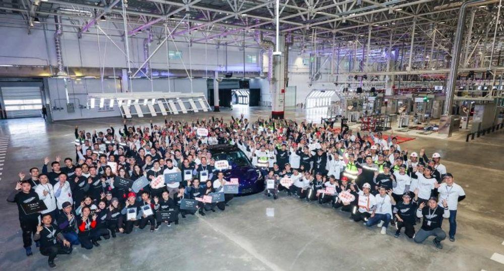 https://mobilku.s3.ap-southeast-3.amazonaws.com/news/1000/c634ae10-fafc-421d-a491-1e371cb64f53.jpg
