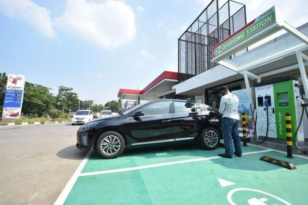 https://mobilku.s3.ap-southeast-3.amazonaws.com/news/1000/d69f4201-1760-40f2-94e0-93f07f5e54ce.jpeg