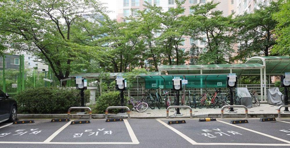 https://mobilku.s3.ap-southeast-3.amazonaws.com/news/1000/d83a8e2c-61b1-4528-937c-b978add9033a.jpeg
