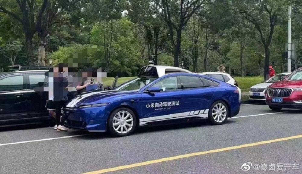 https://mobilku.s3.ap-southeast-3.amazonaws.com/news/1000/d8dcd568-28b1-4d5e-a593-b80afaf73692.jpeg