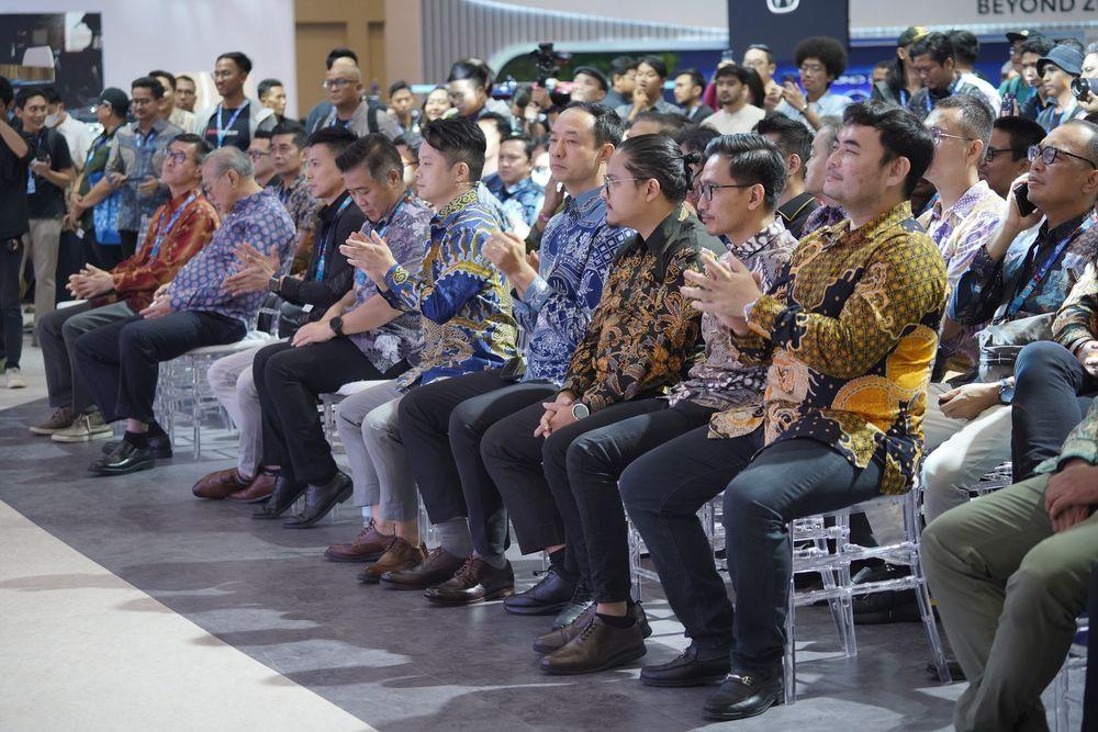 https://mobilku.s3.ap-southeast-3.amazonaws.com/news/1000/e729ad33-d8da-4bda-895e-b53aa2628874.jpeg