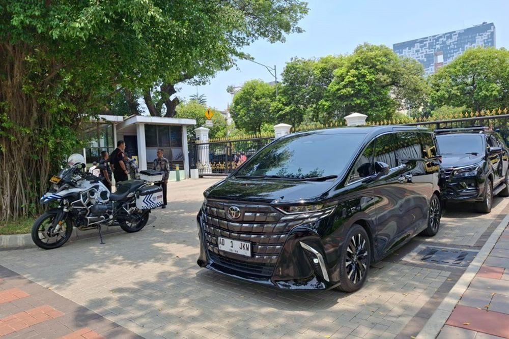 https://mobilku.s3.ap-southeast-3.amazonaws.com/news/1000/f27b34d3-5914-4f7c-a181-2a66b7993a6f.jpeg