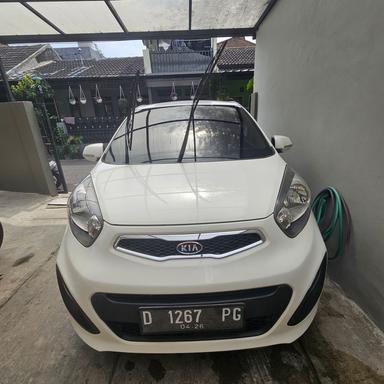 https://mobilku.s3.ap-southeast-3.amazonaws.com/user/1000/c23029c5-7ec9-4e20-b64b-13b3f9c3ae10.jpeg