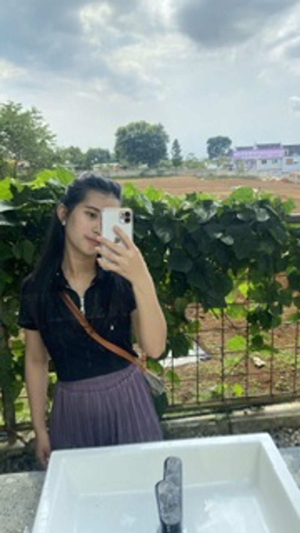 https://mobilku.s3.ap-southeast-3.amazonaws.com/user/1000/db81a974-0173-41f5-a9db-96f8521c3fa5.jpeg